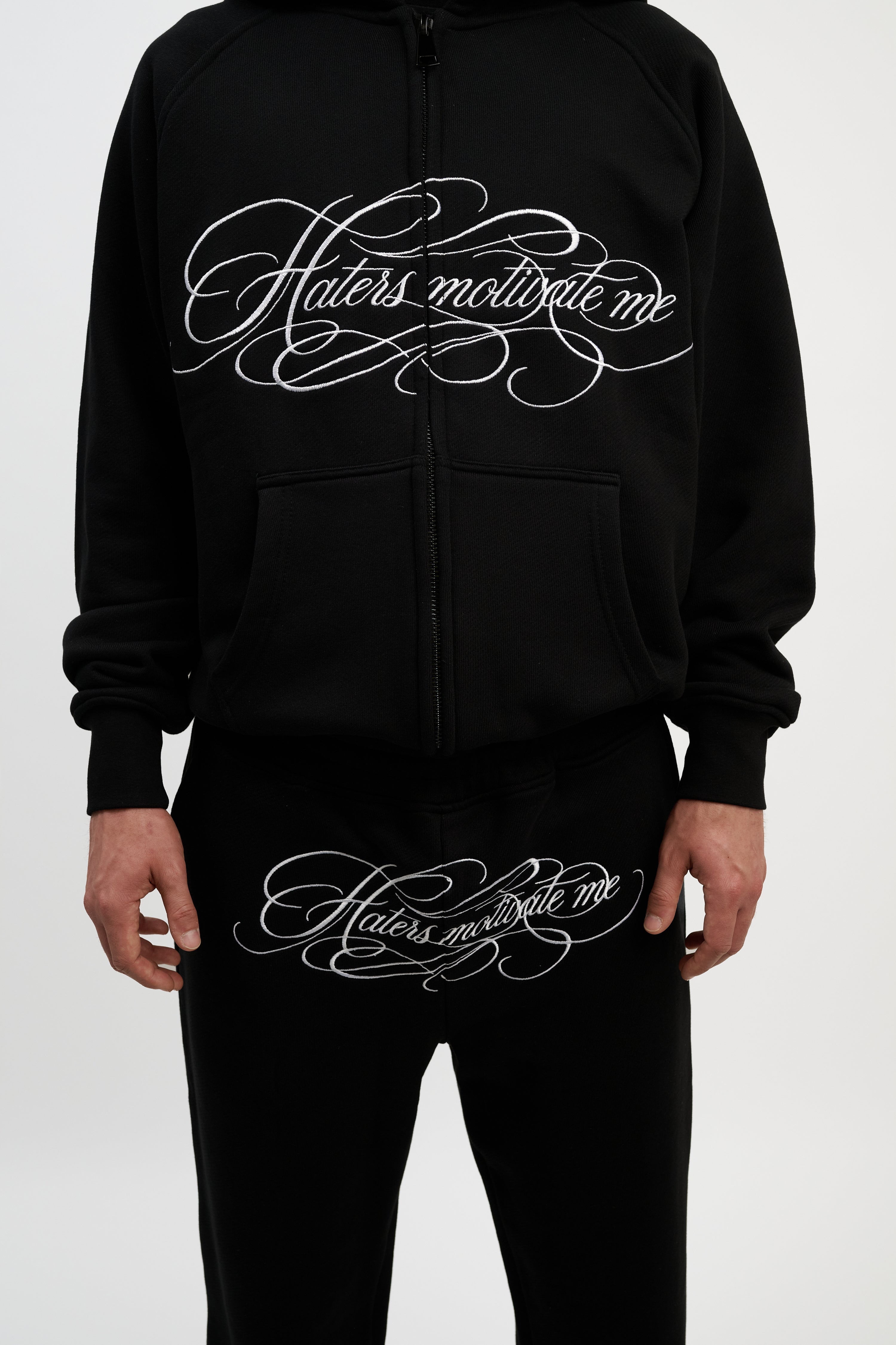 „Haters motivate me“ Trackpants